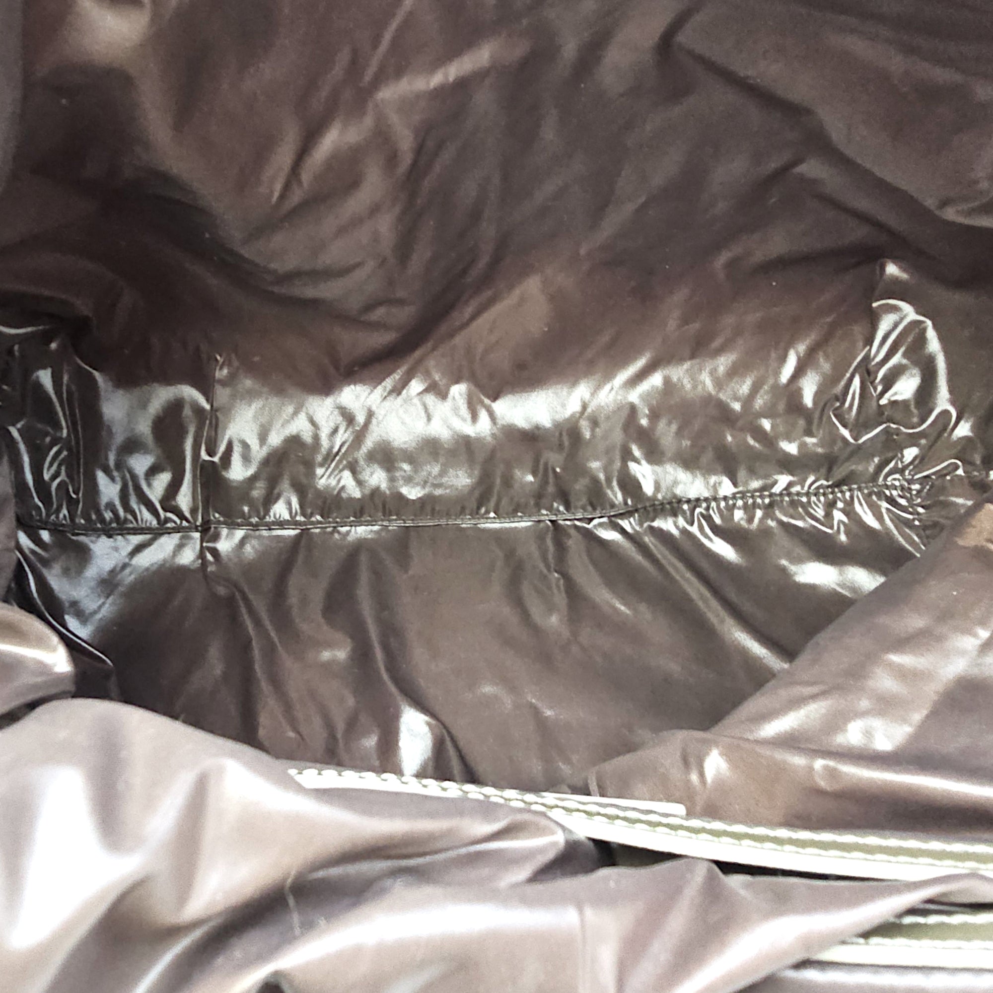 Jelly Shopping Bag MM Grey Top Handle Bag in Metallic Calf - Image 20