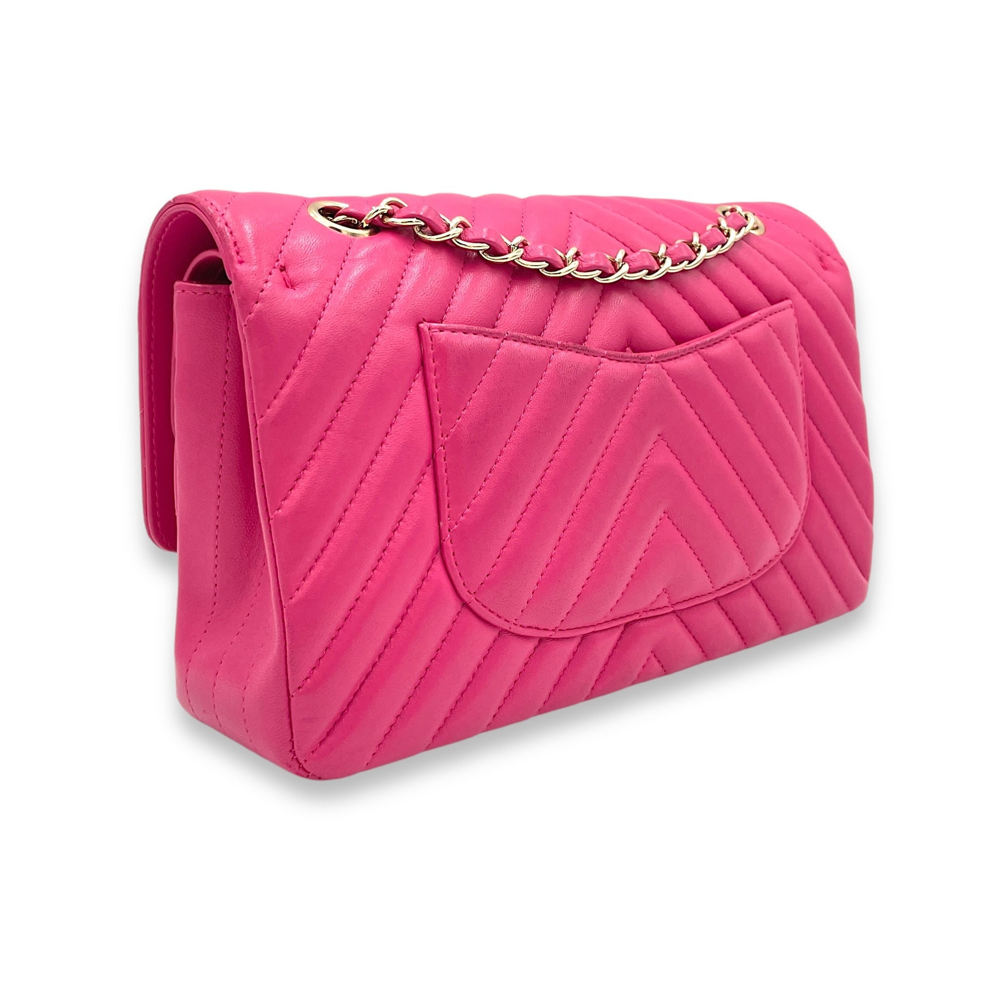 Classic Chevron Shoulder Bag in Calfskin, Gold hardware - Image 5