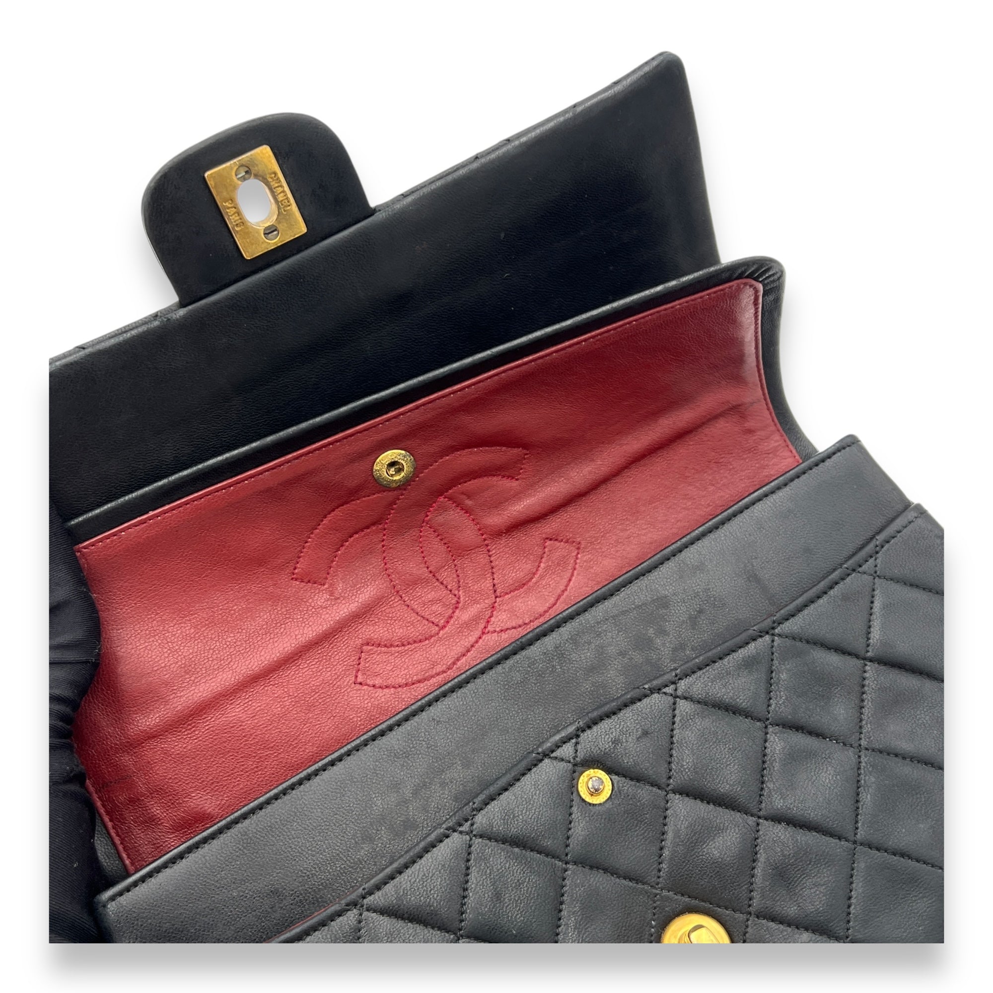Classic Shoulder Bag Medium Black in Lambskin, Gold hardware - Image 14