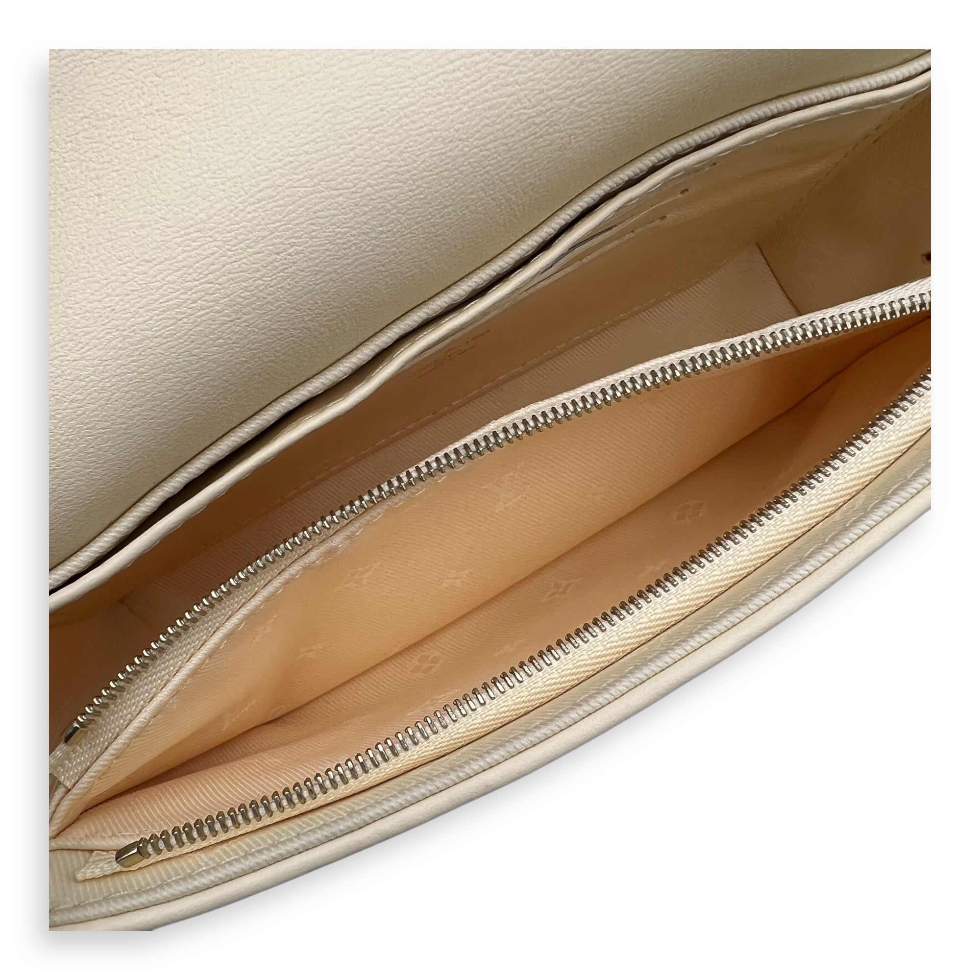 Bubblegram Wallet on Strap Yellow Crossbody Bag in Lambskin, Gold hardware - Image 10