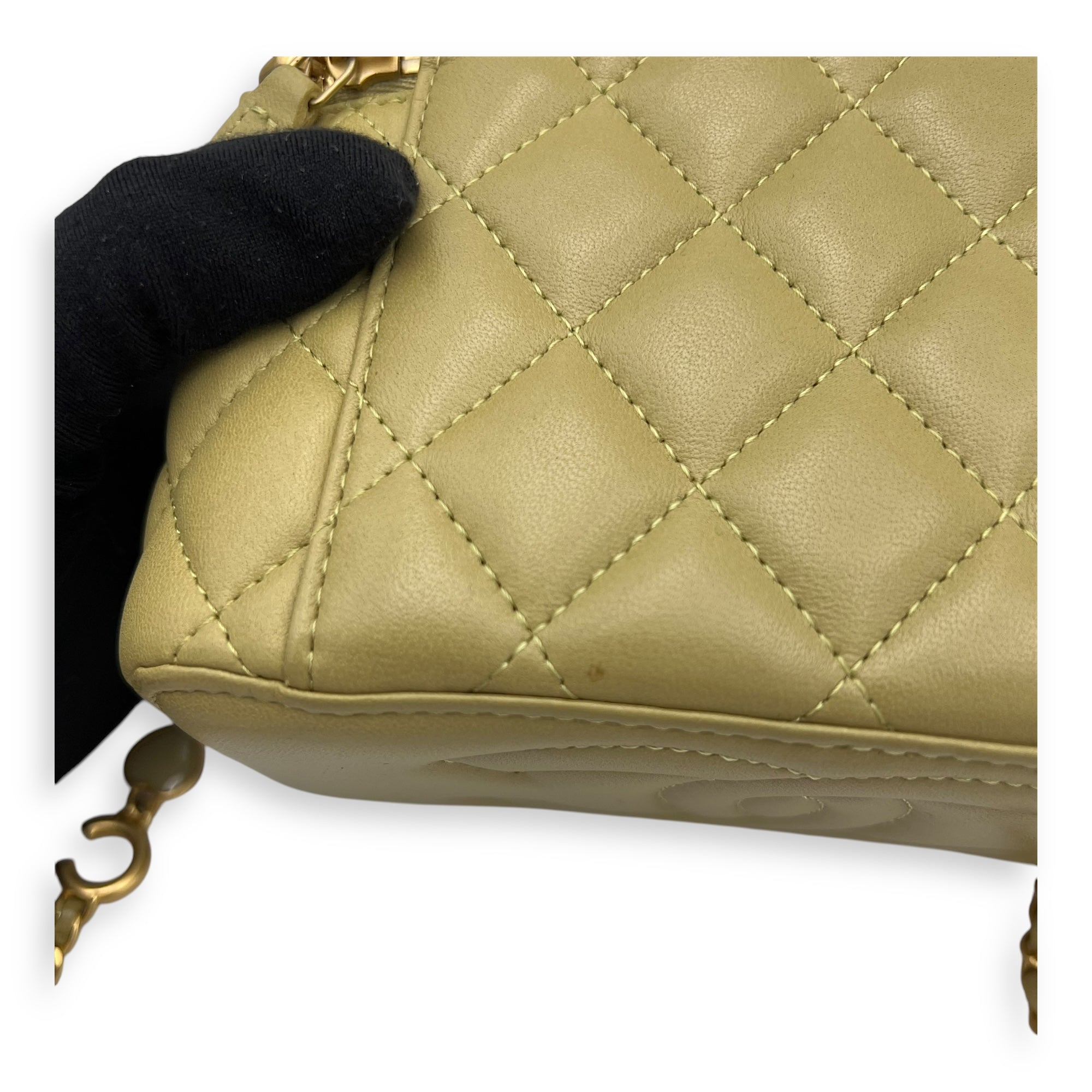 CC Green Vanity Bag in Lambskin, Gold hardware - Image 8