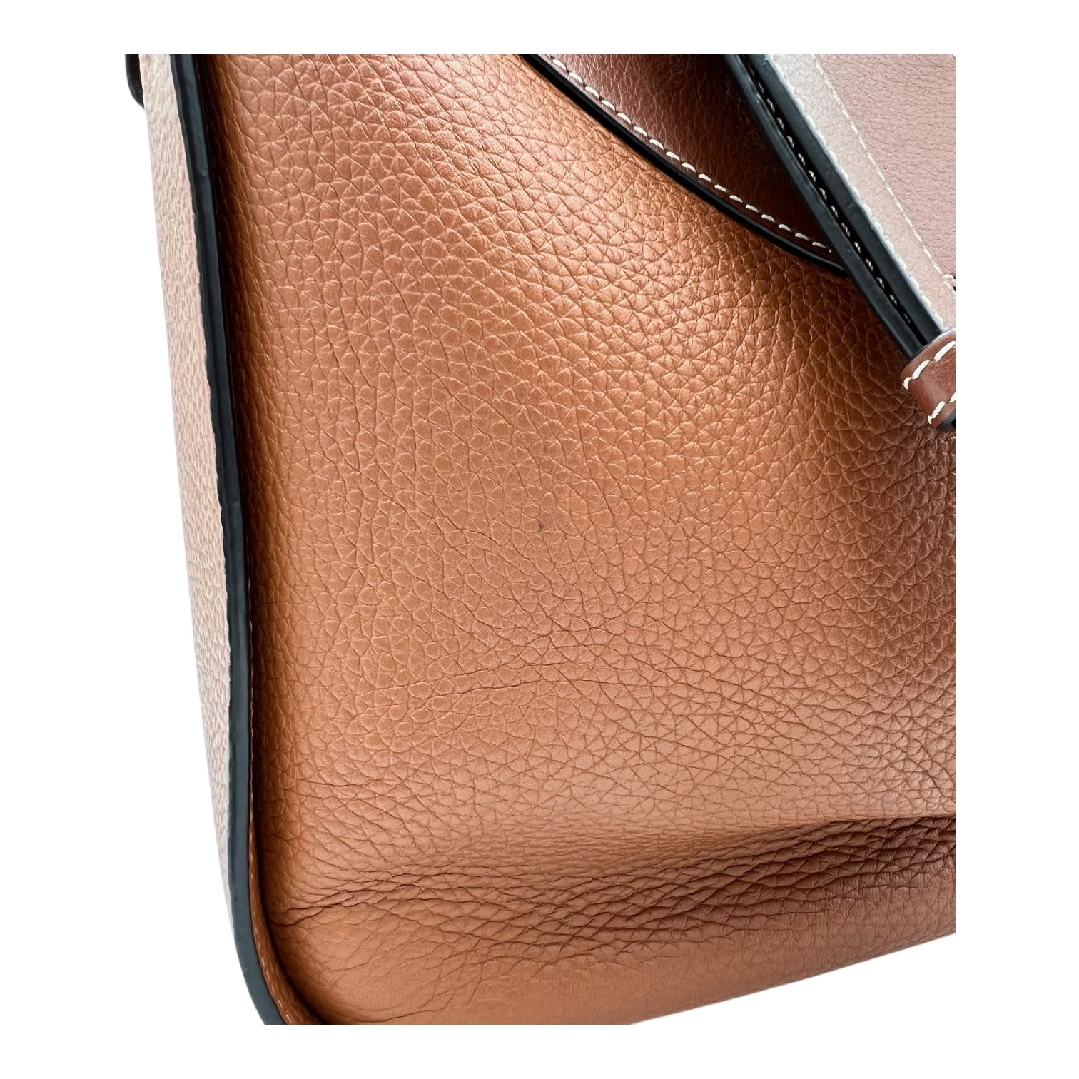 Hammock Shoulder Bag Brown in Calfskin, Gold hardware - Image 9