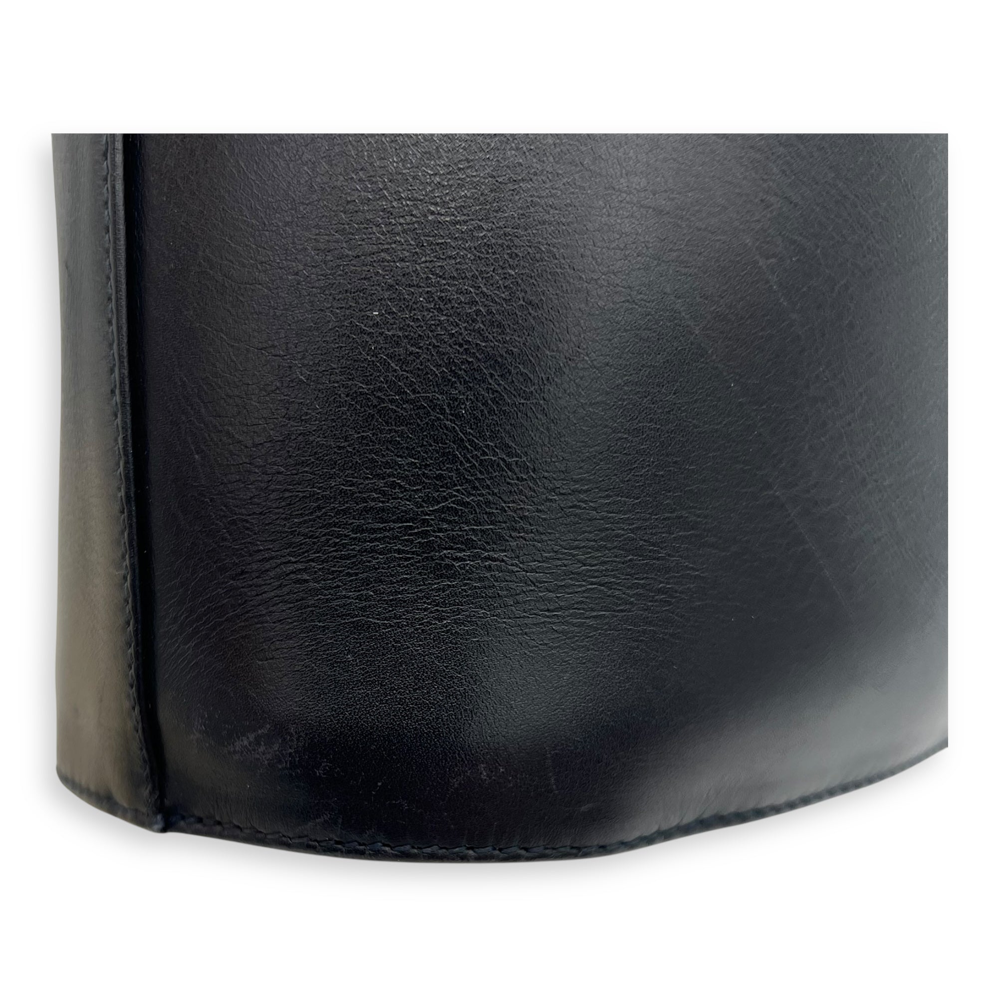 Gancini Black Shoulder Bag in Calfskin, Gold hardware - Image 8