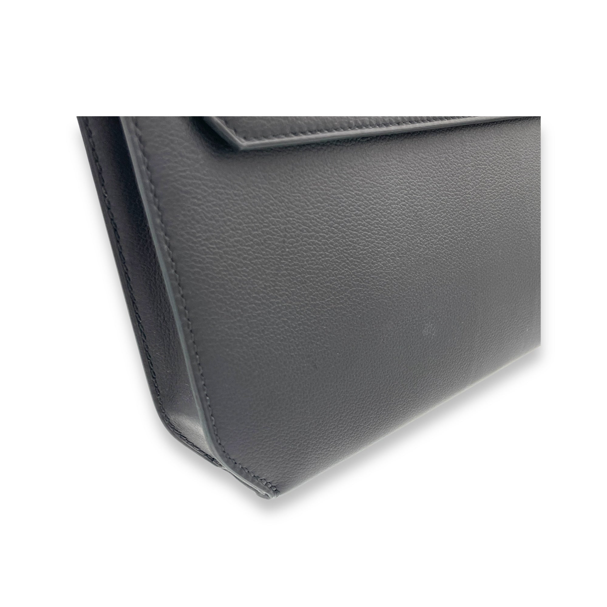 Kelly Depeches Black in Calfskin, Gold hardware - Image 11