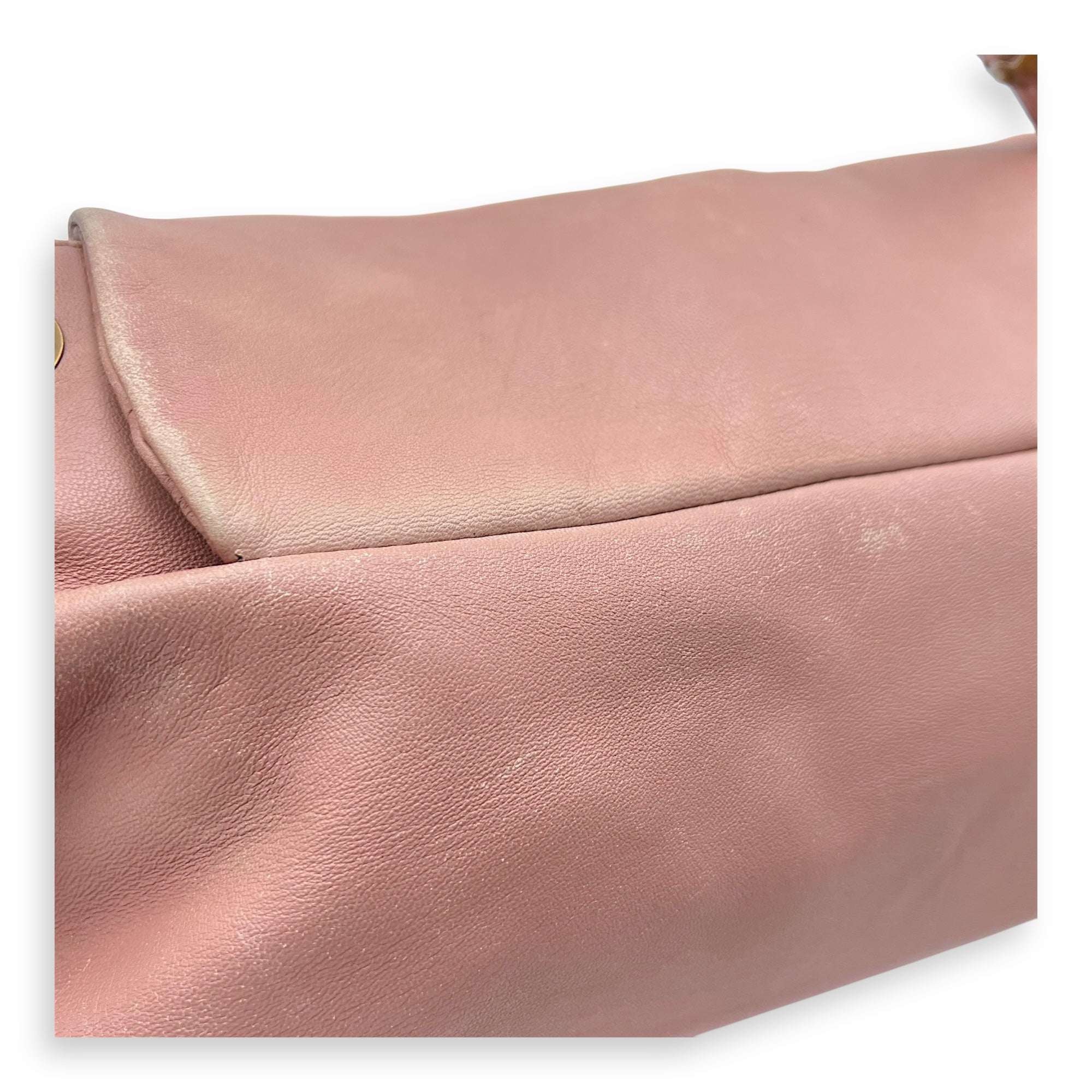Vintage Flap Shoulder Bag Pink in Calfskin, Gold hardware - Image 19