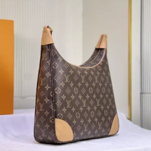 Louis Vuitton AAA Quality Messenger Bags For Women AllSeason 1934